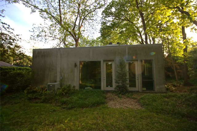 5108 Maple Springs Boulevard, Dallas, TX 75235