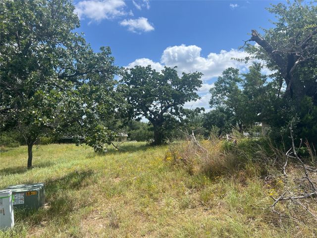 106 Comanche Agate, Horseshoe Bay, TX 78657