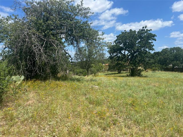 106 Comanche Agate, Horseshoe Bay, TX 78657