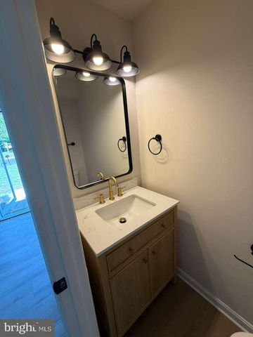 4012 BITTERN CT, Waldorf, MD 20603