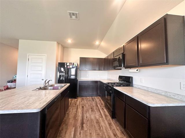 1400 Lexi Drive, Shawnee, OK 74804