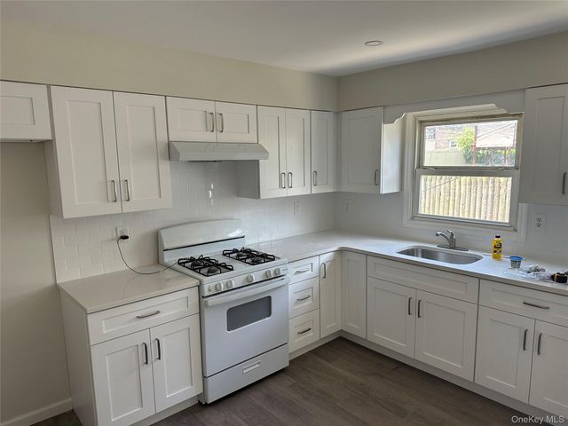 450 E Penn Street, Long Beach, NY 11561