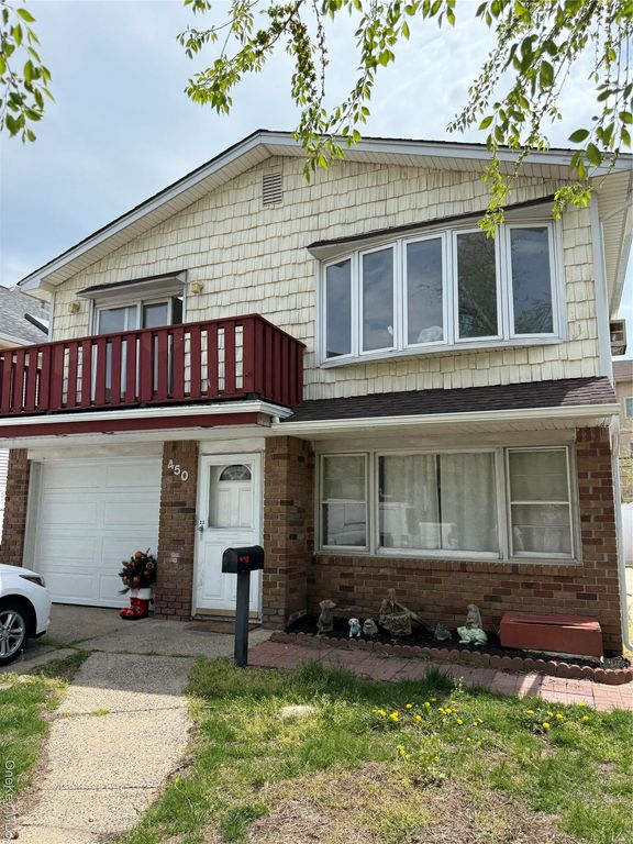 450 E Penn Street, Long Beach, NY 11561