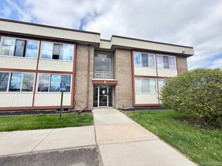 3911 Fort Street 211B, Trenton, MI 48183