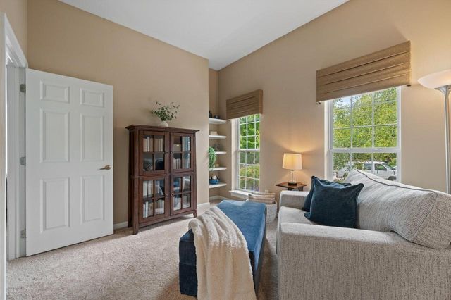 950 River Park DRIVE, Waukesha, WI 53189
