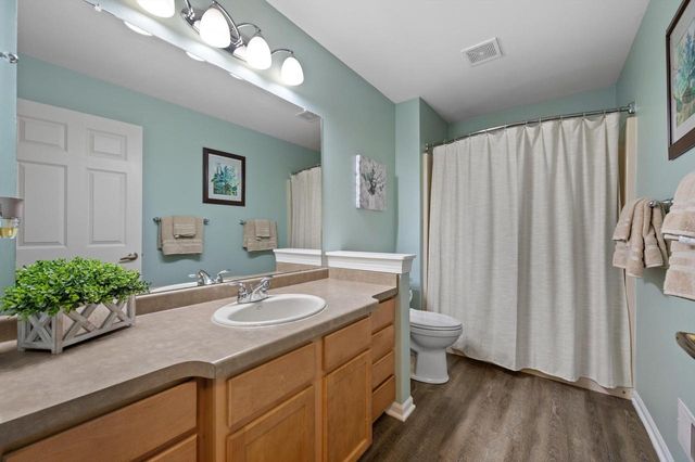 950 River Park DRIVE, Waukesha, WI 53189