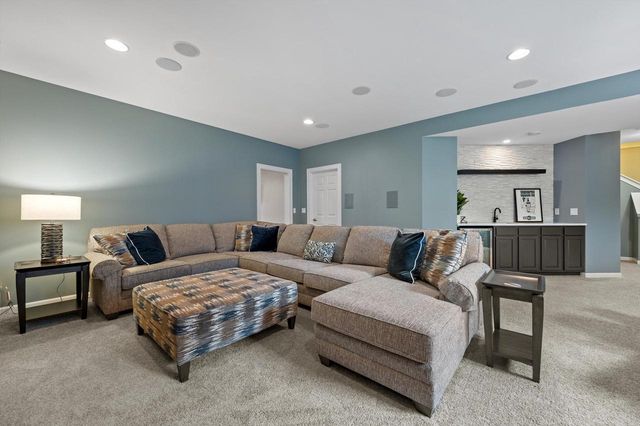 950 River Park DRIVE, Waukesha, WI 53189