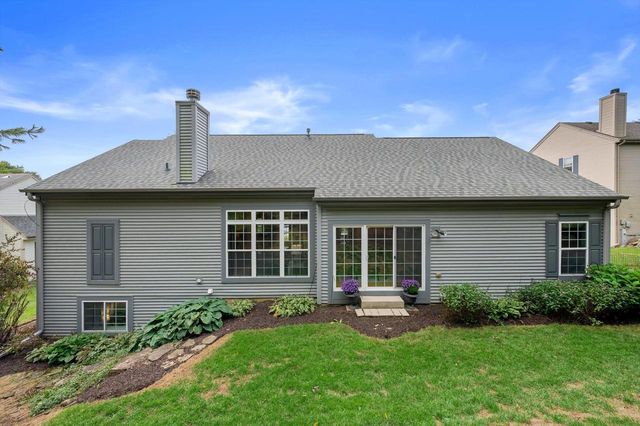 950 River Park DRIVE, Waukesha, WI 53189