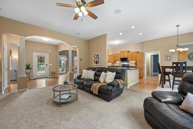 950 River Park DRIVE, Waukesha, WI 53189