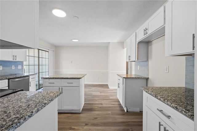 1332 Velvet Creek SW Way, Marietta, GA 30008