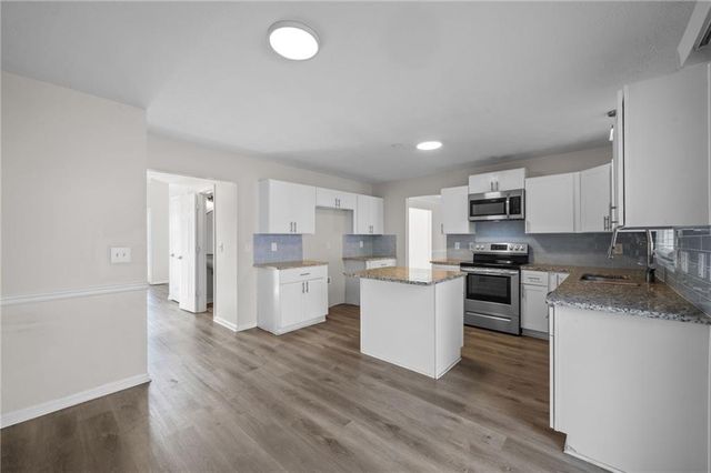 1332 Velvet Creek SW Way, Marietta, GA 30008