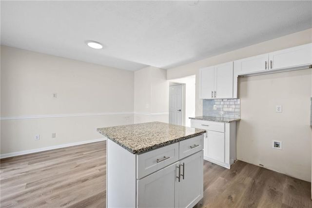 1332 Velvet Creek SW Way, Marietta, GA 30008