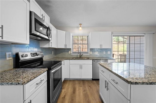 1332 Velvet Creek SW Way, Marietta, GA 30008