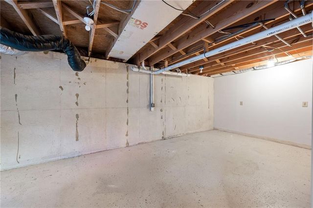 1332 Velvet Creek SW Way, Marietta, GA 30008