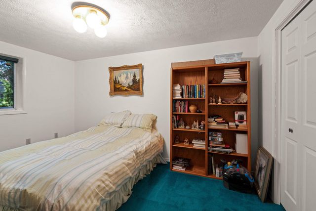 4908 W Barnes Rd, Spokane, WA 99208
