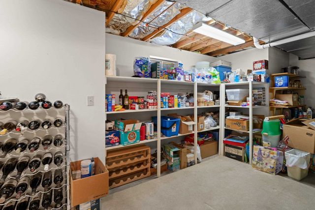 4908 W Barnes Rd, Spokane, WA 99208