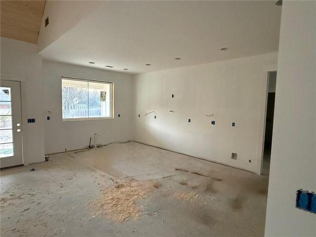 110 Vogel NE Street, Calhoun, GA 30701