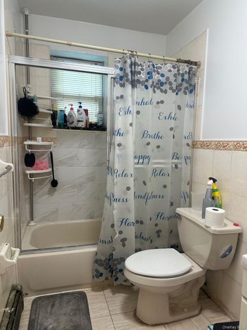 1988 Marmion Avenue, Bronx, NY 10460