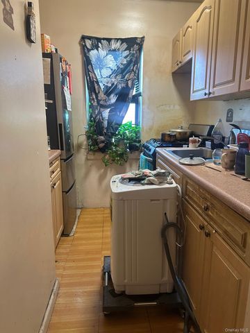 1988 Marmion Avenue, Bronx, NY 10460