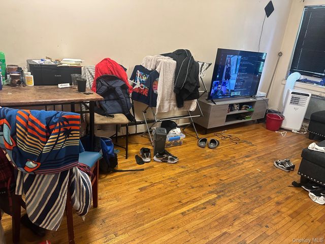 1988 Marmion Avenue, Bronx, NY 10460