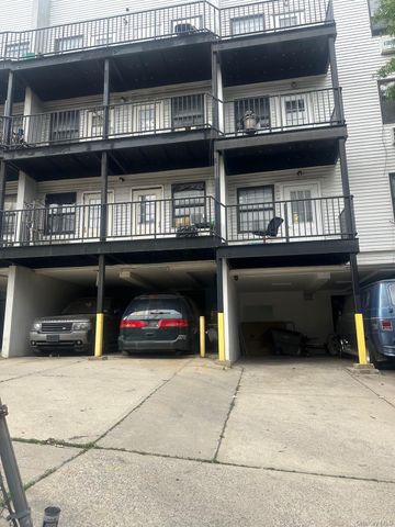 1988 Marmion Avenue, Bronx, NY 10460