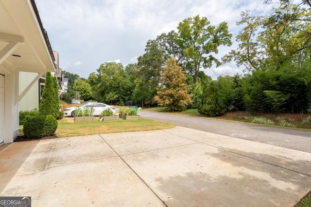 2781 Mathews Street SE, Smyrna, GA 30080