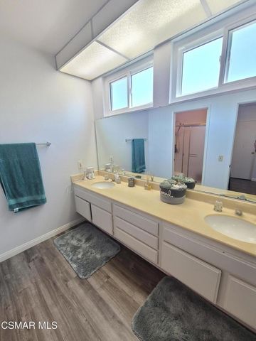 833 Shadow Lake Drive, Thousand Oaks, CA 91360