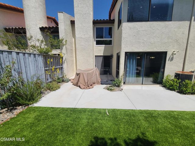 833 Shadow Lake Drive, Thousand Oaks, CA 91360