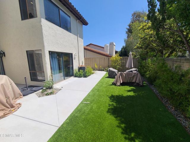 833 Shadow Lake Drive, Thousand Oaks, CA 91360