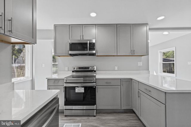 909 GENINE DR, Glen Burnie, MD 21060