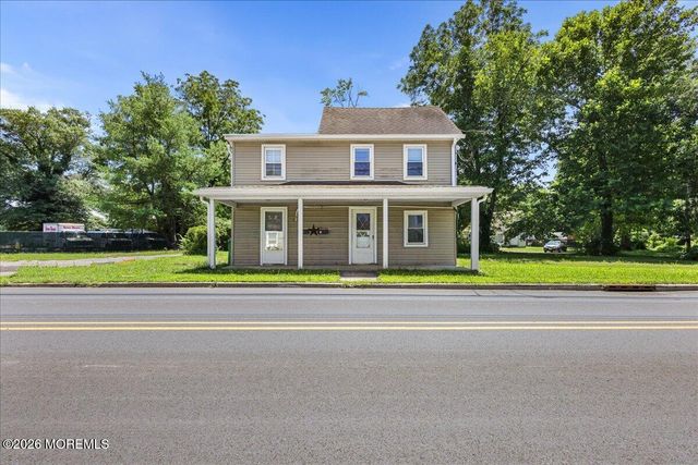 3 Lakewood Road, New Egypt, NJ 08533
