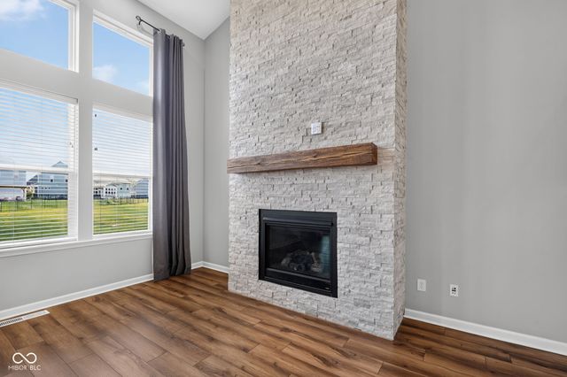 12987 Gilmour Drive, Fishers, IN 46037