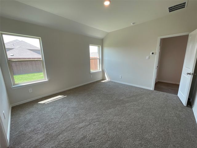 658 Walkabout Place, Lavon, TX 75166