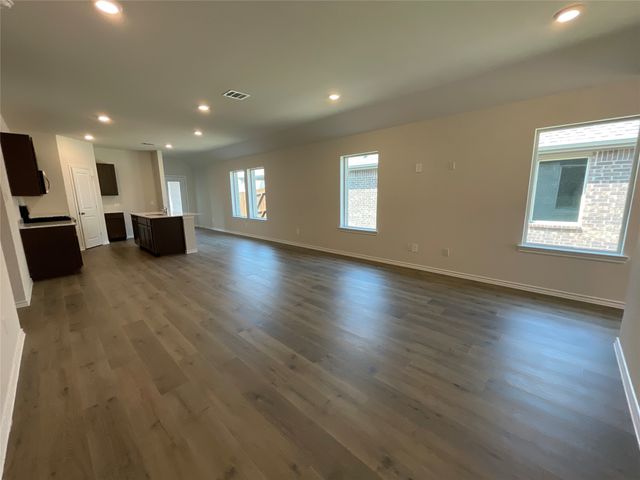 658 Walkabout Place, Lavon, TX 75166