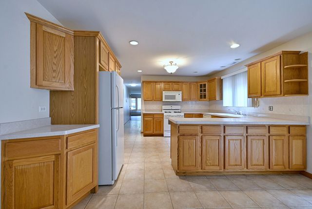 2620 N 72ND Court 1, Elmwood Park, IL 60707
