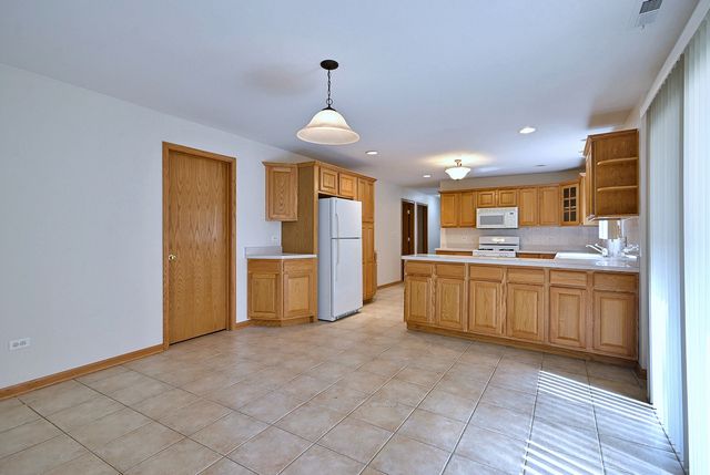 2620 N 72ND Court 1, Elmwood Park, IL 60707