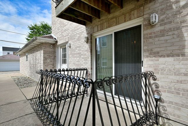 2620 N 72ND Court 1, Elmwood Park, IL 60707