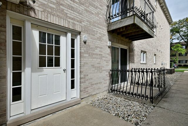 2620 N 72ND Court 1, Elmwood Park, IL 60707