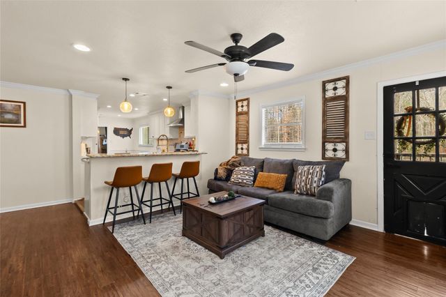 180 Jordan Road, Point Blank, TX 77364