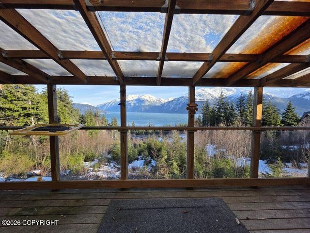 1108 Young Road, Haines, AK 99827