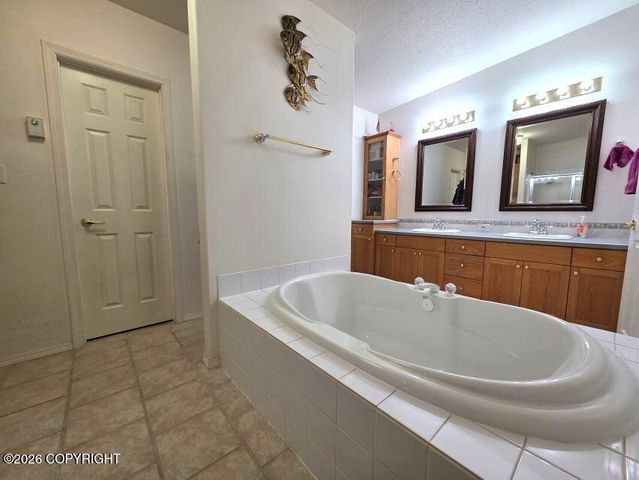 1108 Young Road, Haines, AK 99827