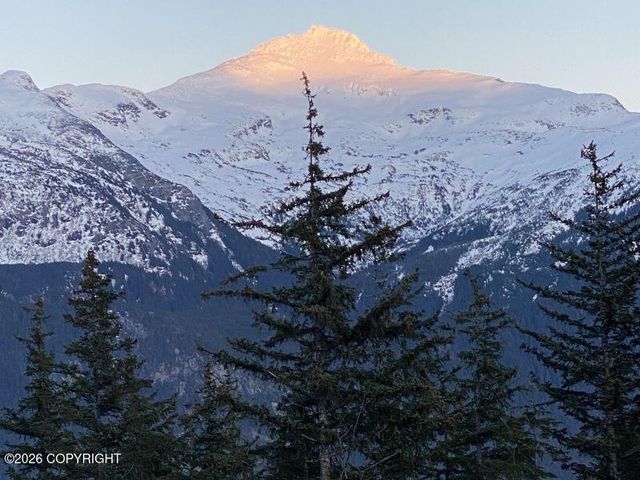 1108 Young Road, Haines, AK 99827