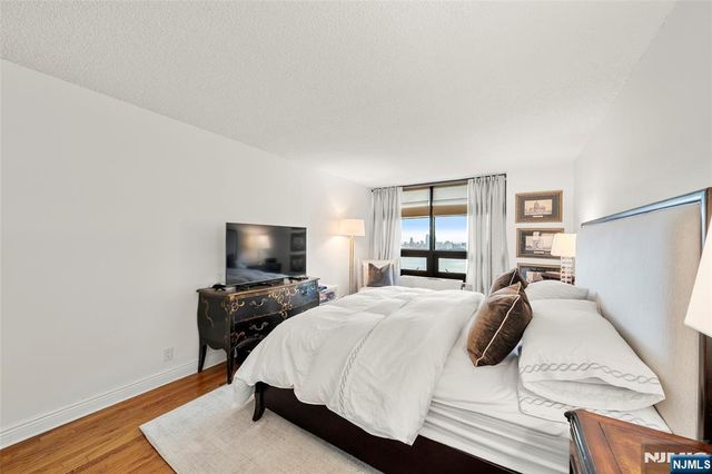 800 Palisade Avenue 1502, Fort Lee, NJ 07024