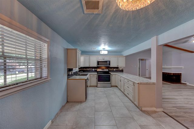 10714 Ballantine Street, Houston, TX 77075