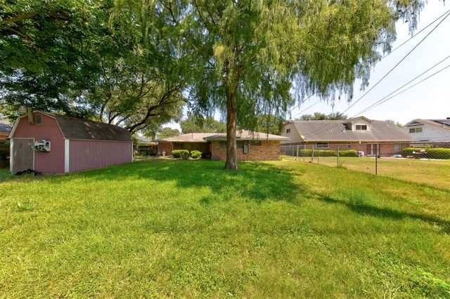 10714 Ballantine Street, Houston, TX 77075