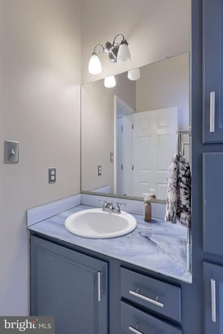 110 BRYLEA DR, Mount Wolf, PA 17347