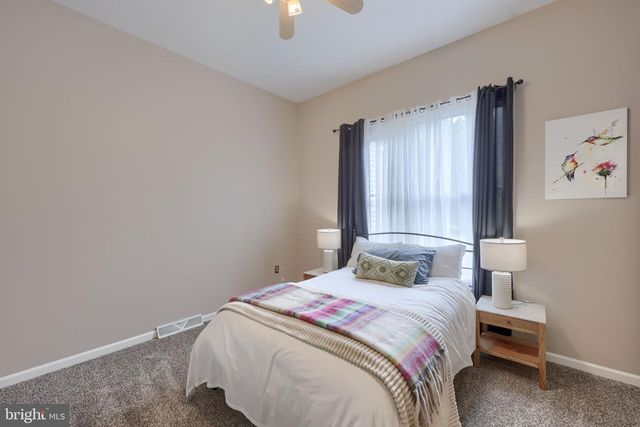 110 BRYLEA DR, Mount Wolf, PA 17347