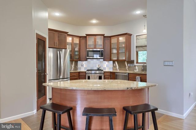 110 BRYLEA DR, Mount Wolf, PA 17347