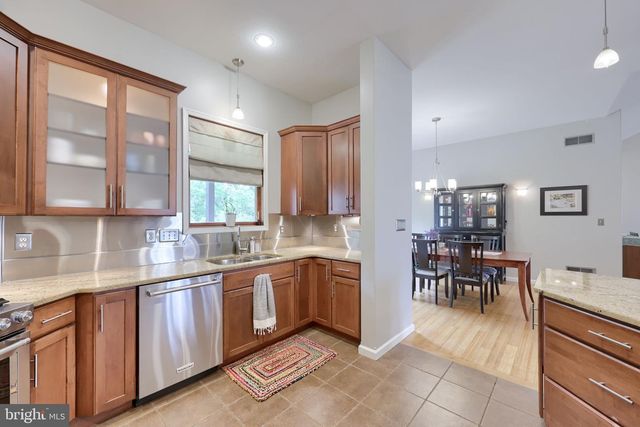 110 BRYLEA DR, Mount Wolf, PA 17347