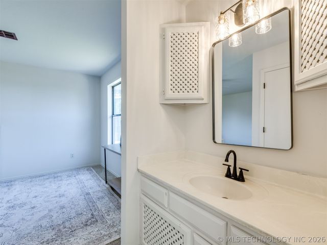 13006 E 45th Street, Tulsa, OK 74137